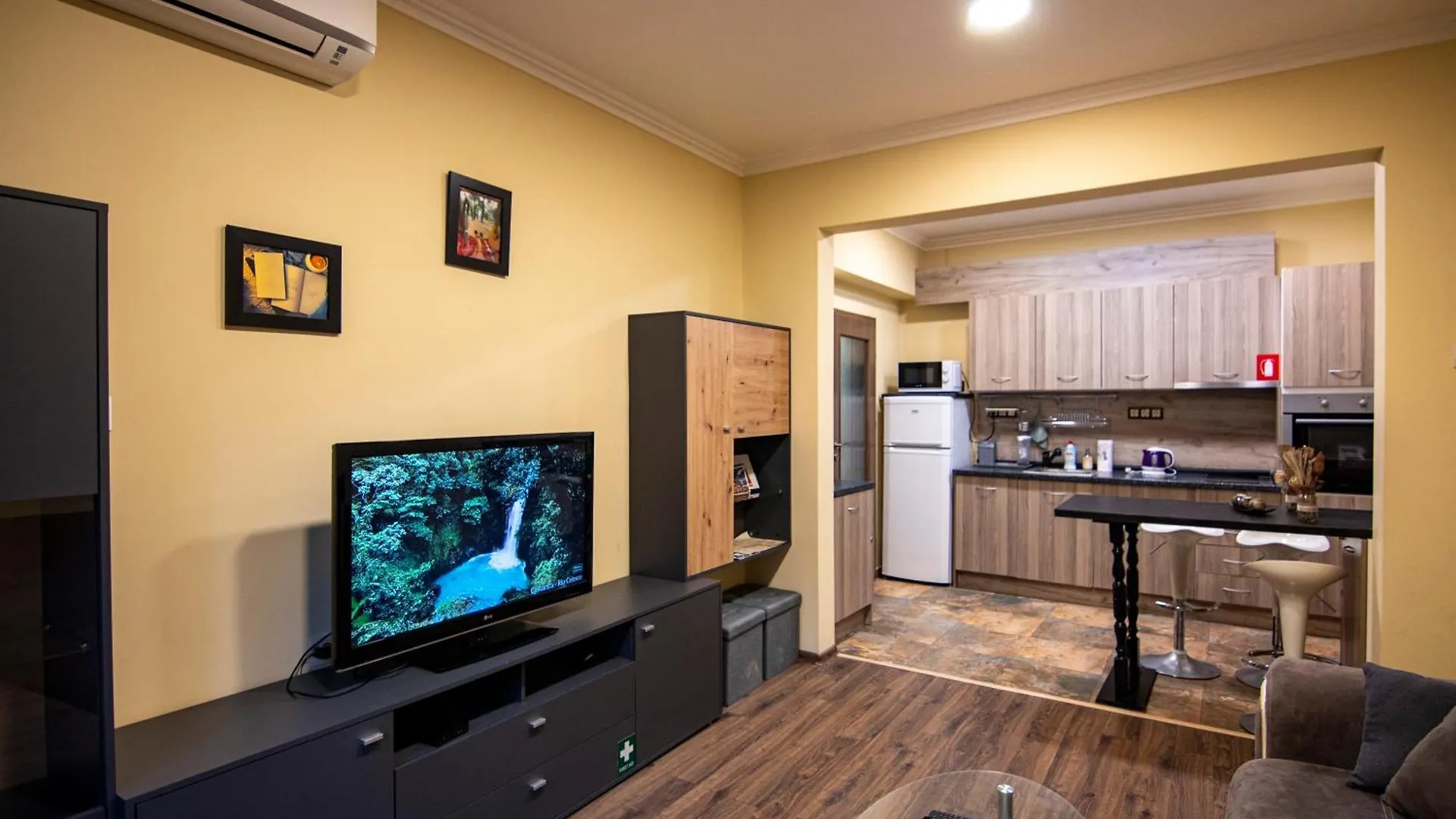 Comfort & Cozy Apartment In Sofia Center